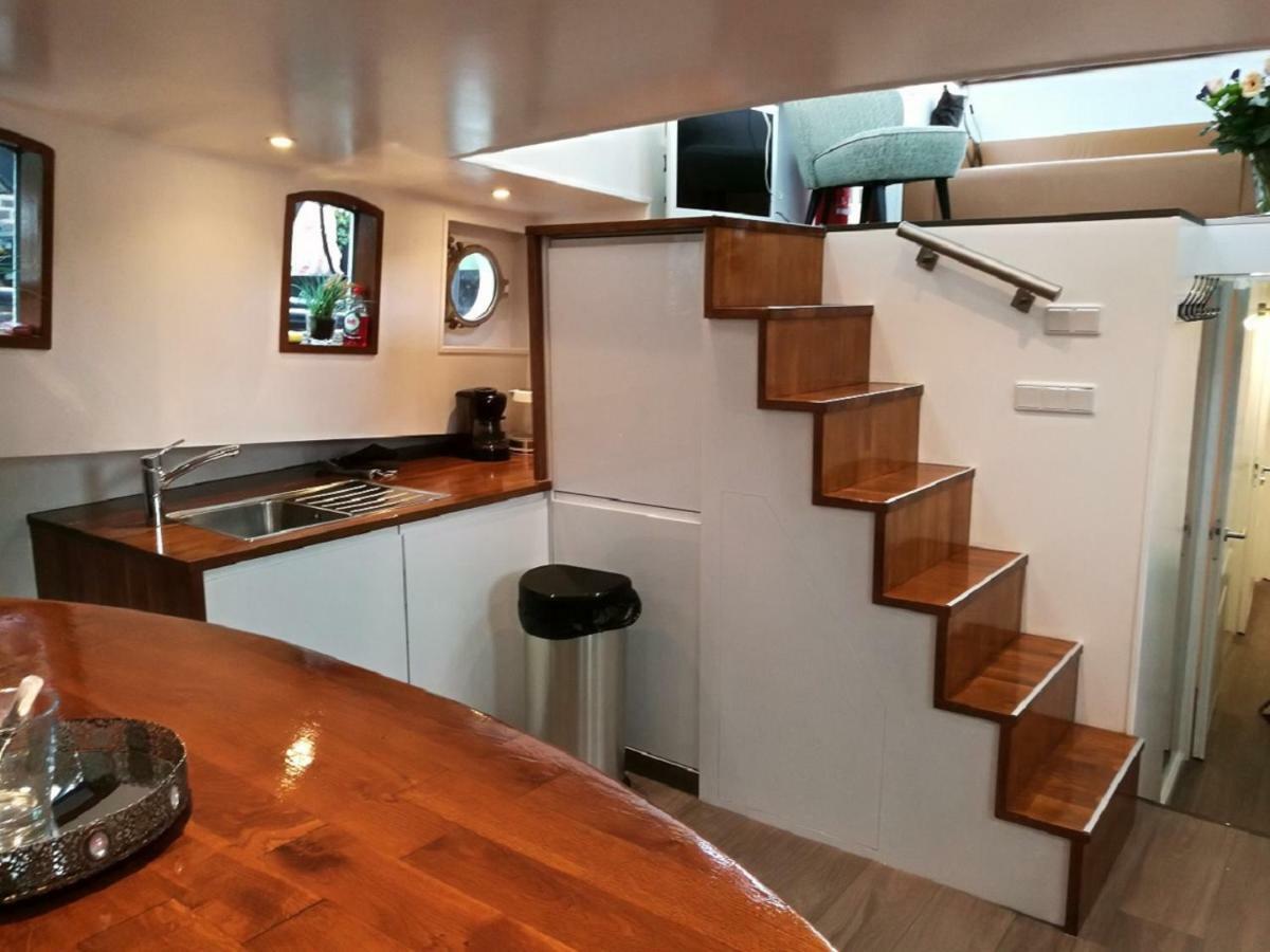 Houseboat Rose Apartment Amsterdam Exterior photo